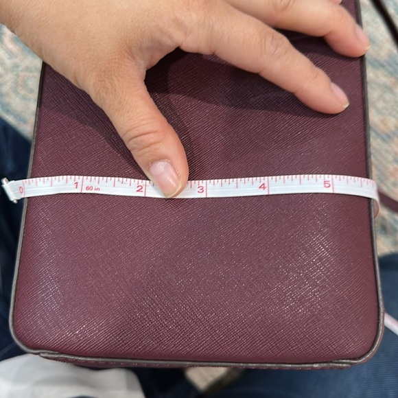 Tory Burch Robinson Saffiano Burgundy large tote - Picture 14 of 14